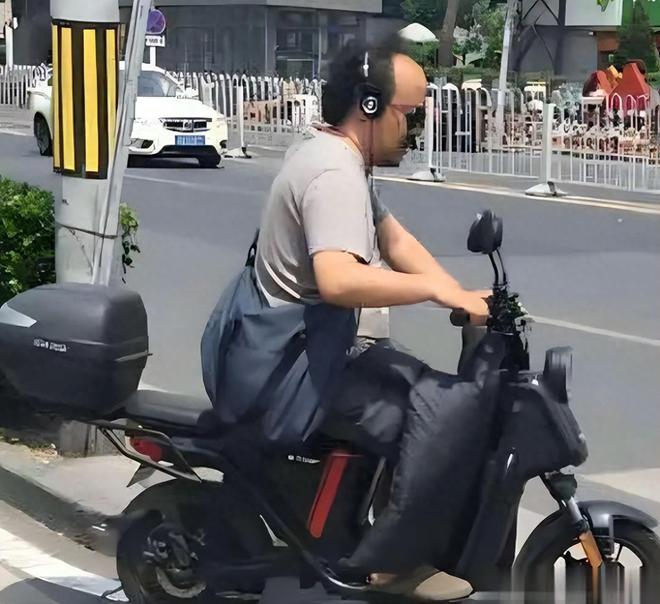 公牛最多领先34分大胜雄鹿:中国血统十号秀19+5+5 四号秀10分